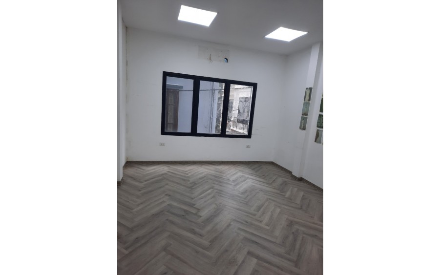 CHO THUÊ MBKD SPA, VP PHỐ ĐỖ QUANG, CẦU GIẤY, 5 TẦNG, 60M2, 6N, MT 4.2M, 42 TRIỆU
